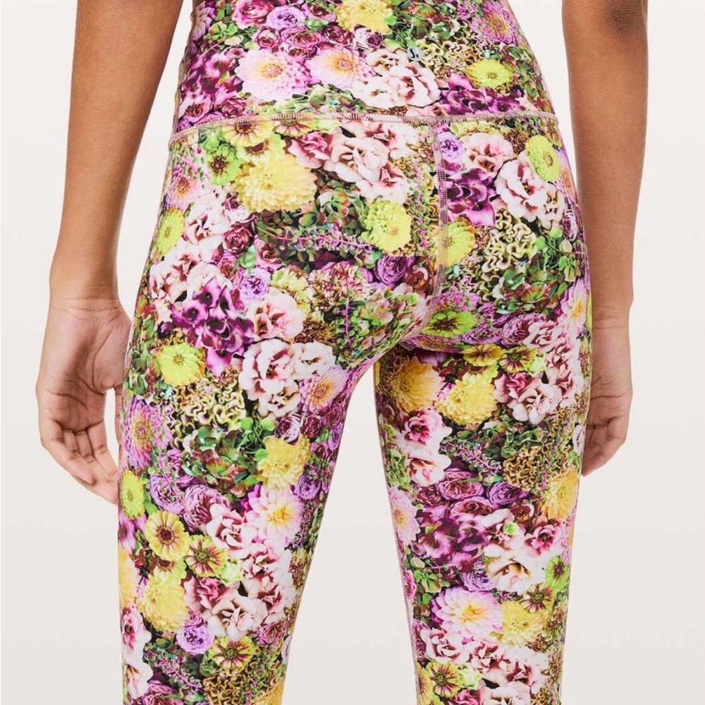 Lululemon Wunder Under High-Rise Tight Inflorescent Multi Floral Size 6 leggings - Picture 3 of 6
